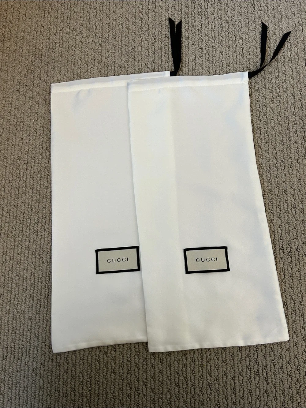 Gucci White Drawstring Dust Bag Set with Black Trim